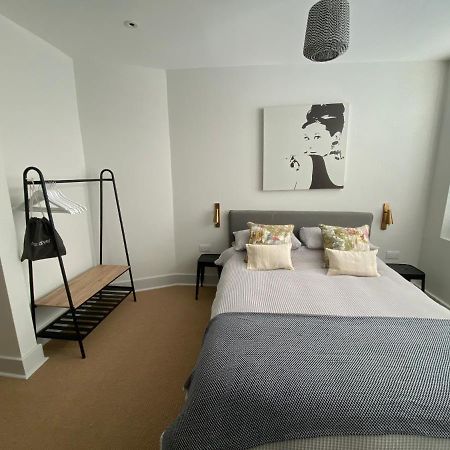 May Road, Stylish Townhouse Twickenham Extérieur photo